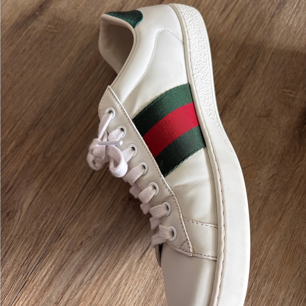 Gucci White and Red Men's Sneakers - Picture 3 of 10